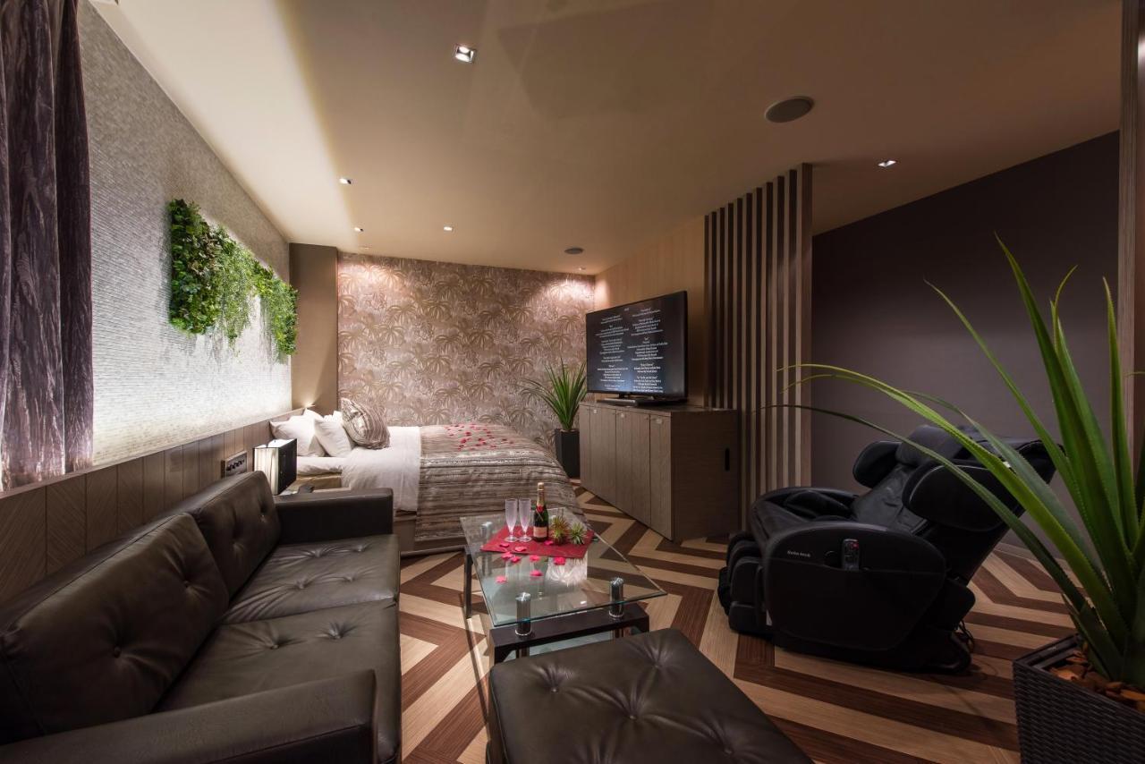 Hotel Lotus Iwatsuki  Saitama Buitenkant foto