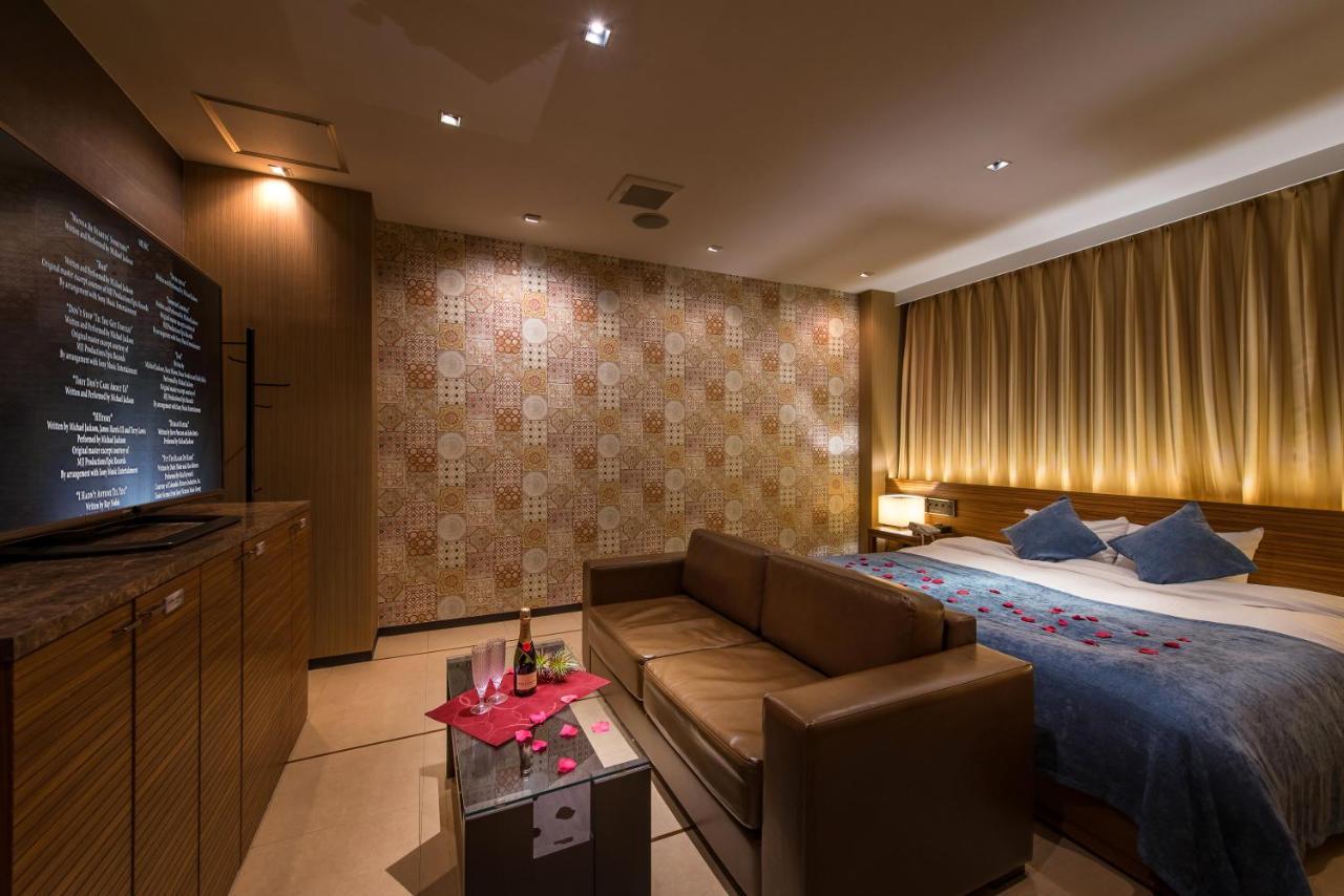 Hotel Lotus Iwatsuki  Saitama Buitenkant foto